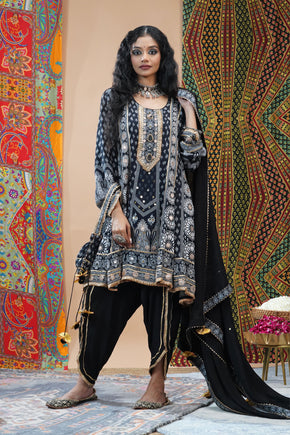 Black Embroidered Muslin Short Anarkali Suit Set | Noor-E-Rang