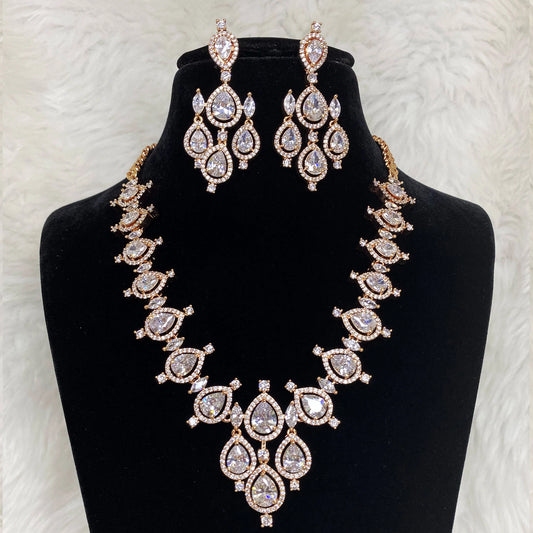 Women's Jewelry Online: How to Shop for the Perfect Pieces