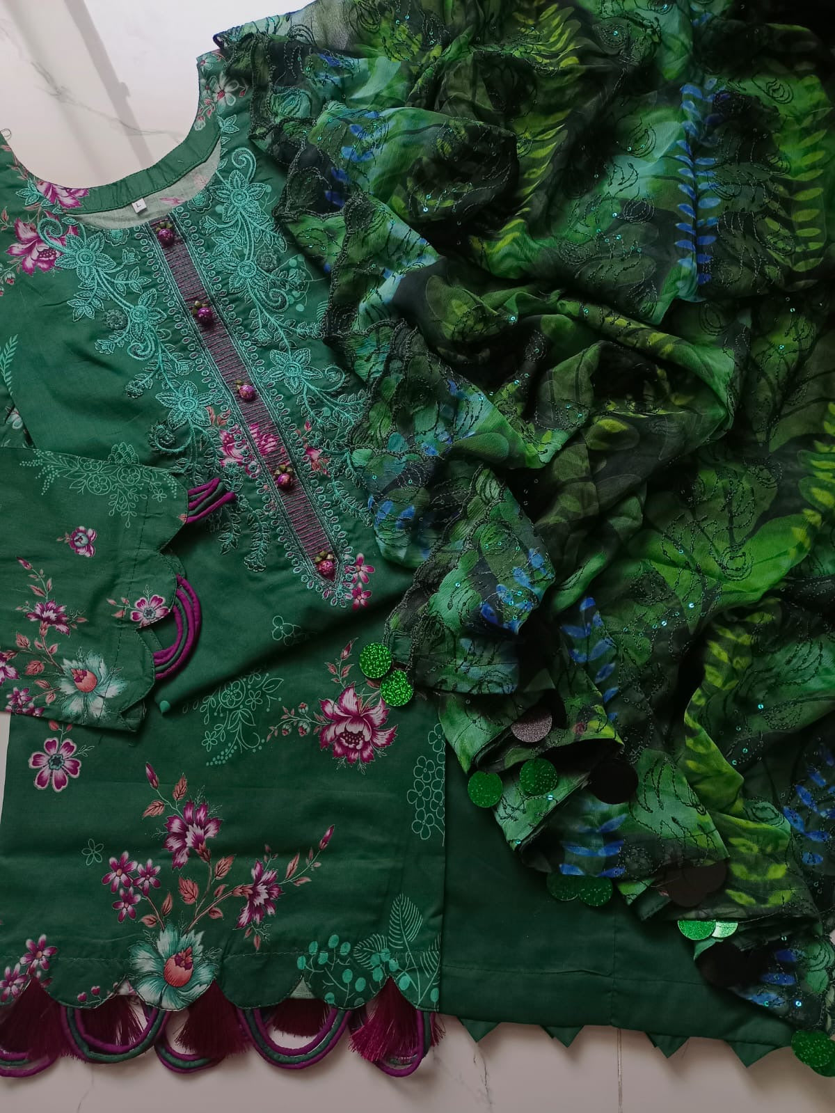 Ruhay Sukhan by Guljee