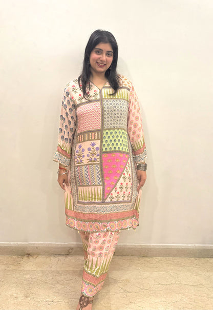 Pastel Printed Crepe Suit with Stylish Design