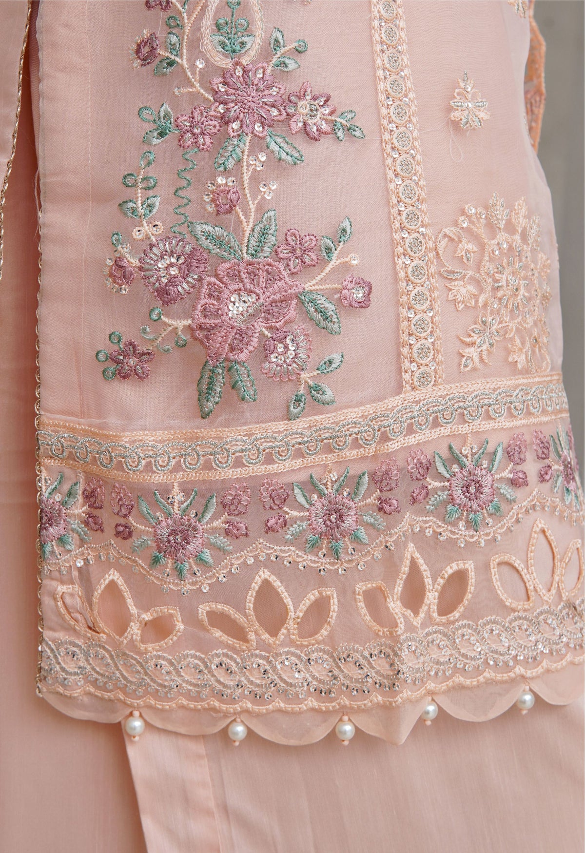 Peach Embroidered Organza Suit with Floral Dupatta - Sadabahar