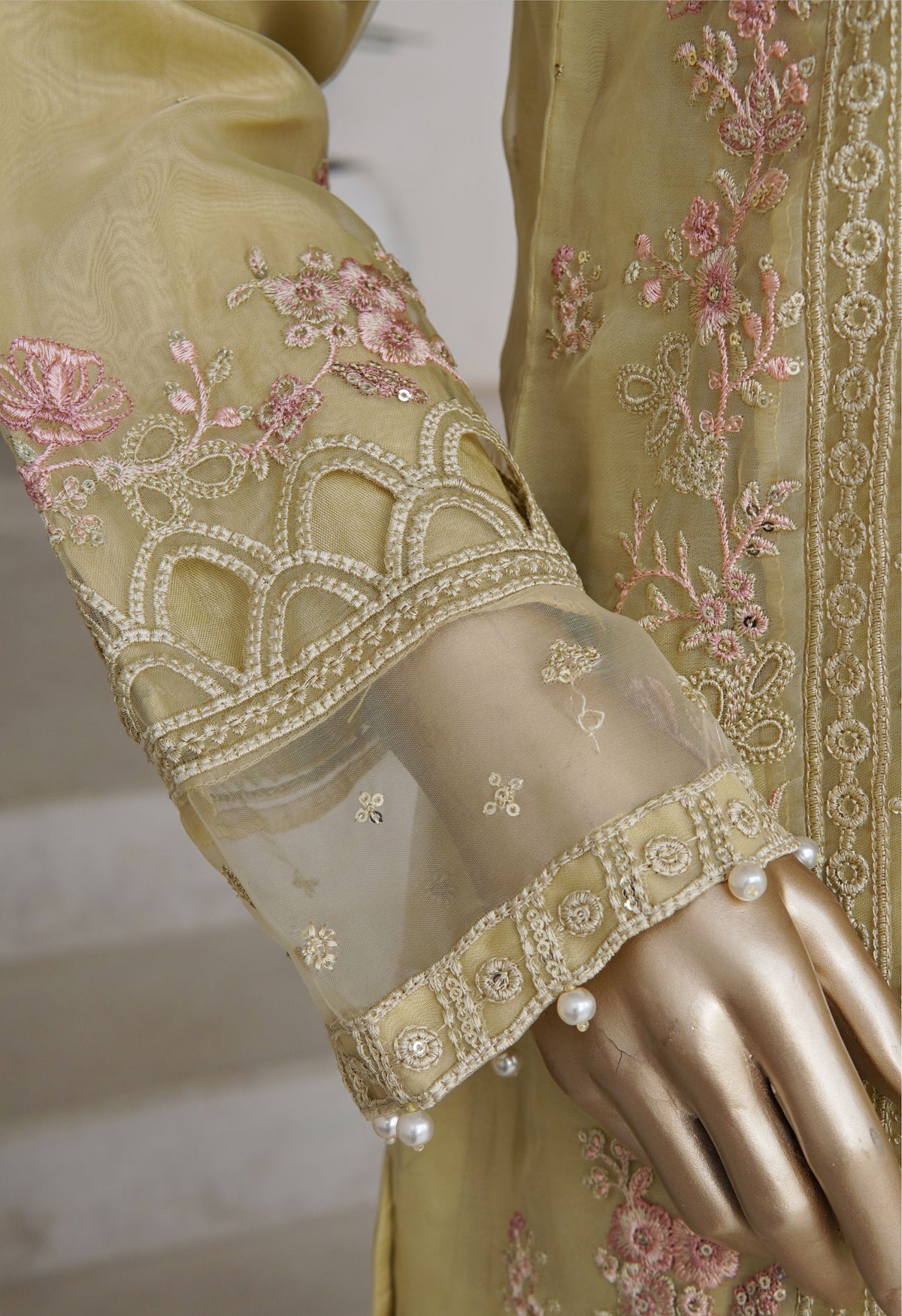Yellow Embroidered Organza Suit - Sadabahar
