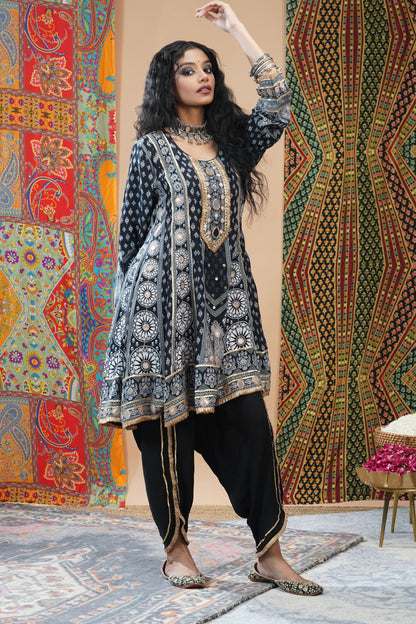 Black Embroidered Muslin Short Anarkali Suit Set | Noor-E-Rang