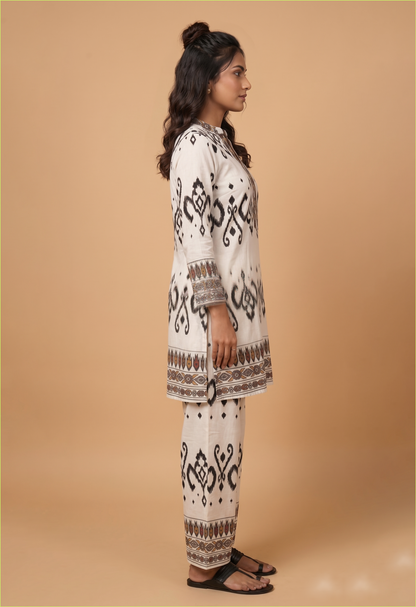 Elegant White Cotton Ikat Print Kurta Pant Co-Ord Set for Daily Ethnic Wear