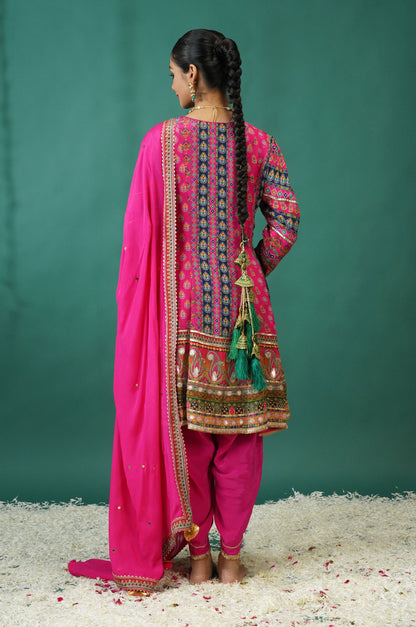 Baby Pink Embroidered Muslin Short Anarkali Suit Set | Noor-E-Rang